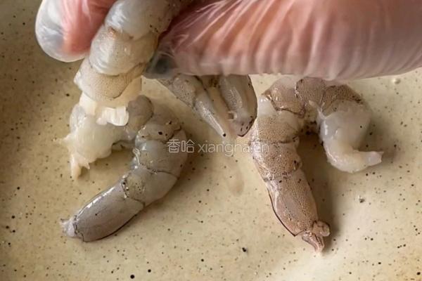 土豆虾仁三明治的做法图解1