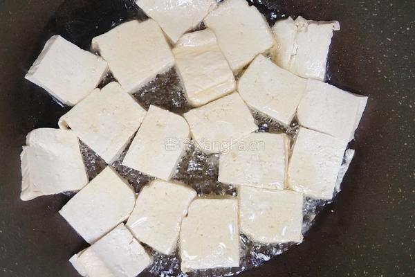 白菜豆腐煲的做法图解3
