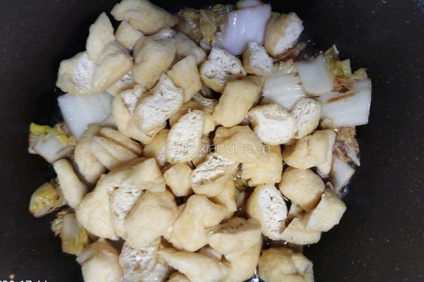 白菜炒豆泡的做法图解8