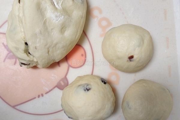 黄金芝士提子夹心面包条(牛奶液种)2个28方盘的量的做法图解11