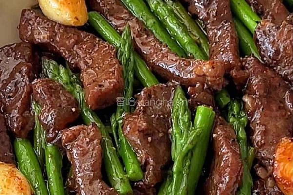 百山祖蒜香芦笋炒牛肉