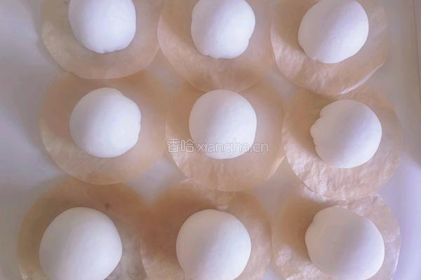 小兔子豆沙包的做法图解4