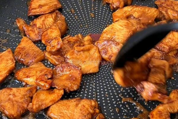黑松露包菜鸡肉三明治的做法图解4