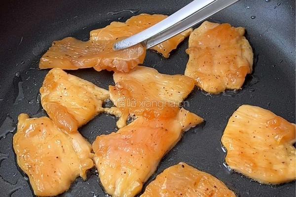 黑松露口蘑鸡胸肉的做法图解3