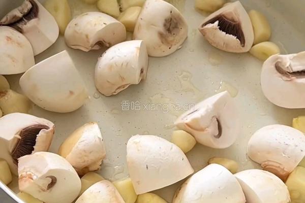虾仁口蘑炒芦笋的做法图解7