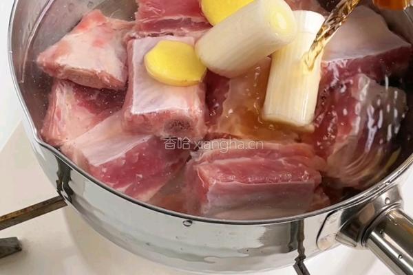 山楂排骨的做法图解2