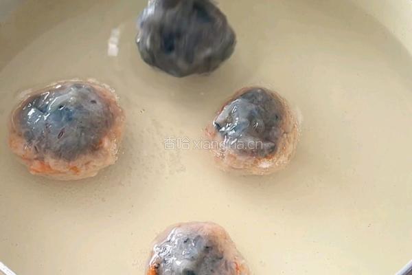 虾滑鸡蛋海带汤的做法图解5