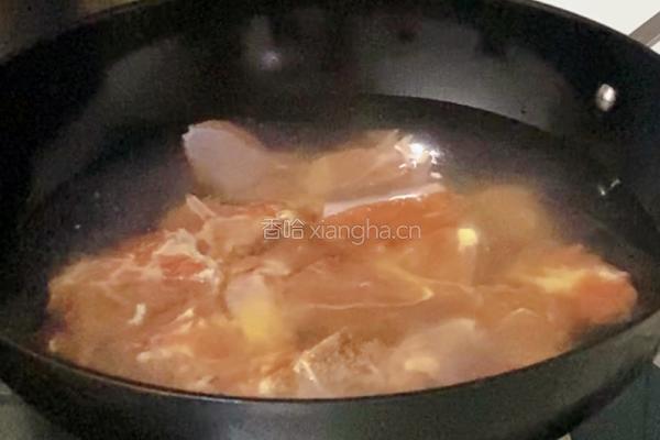 排骨炖豆角的做法图解1