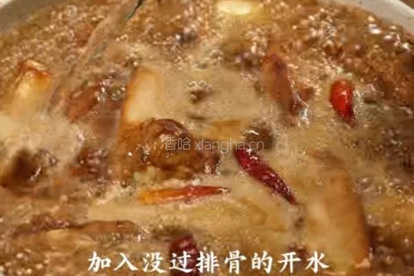 板栗炖排骨的做法图解6