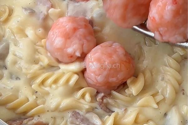 奶油虾滑蘑菇意面的做法图解7