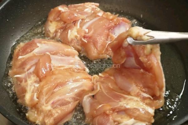 照烧鸡腿滑蛋饭的做法图解3