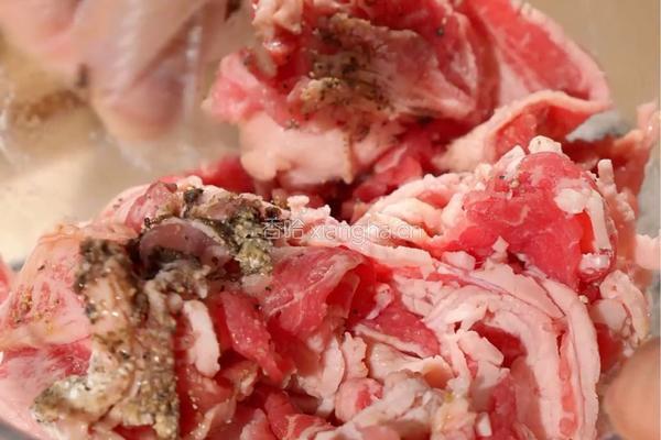 胡椒牛肉煲的做法图解2