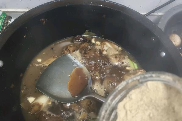 红烧鸡头的做法图解14