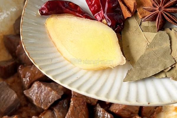 百山祖酱香土豆炖牛腩 的做法图解4
