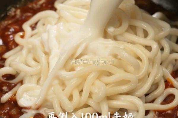 辣咖喱牛肉乌冬面的做法图解7
