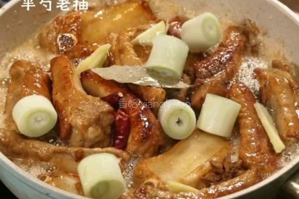板栗炖排骨的做法图解5