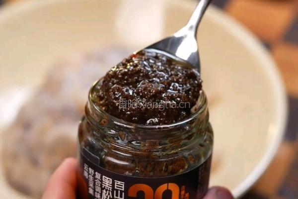 松露菠萝油条虾的做法图解2