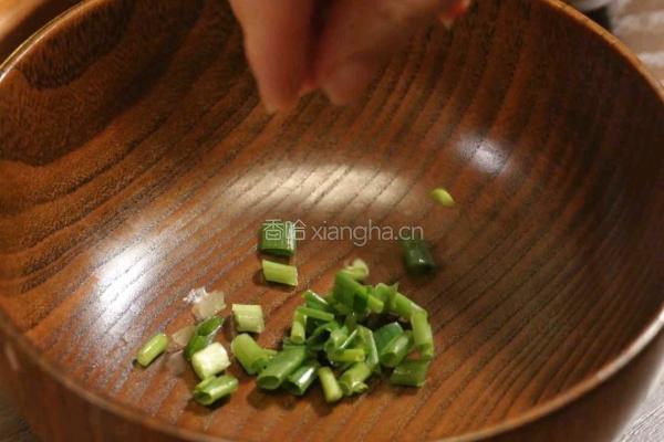 皮蛋鲜肉馄饨的做法图解5