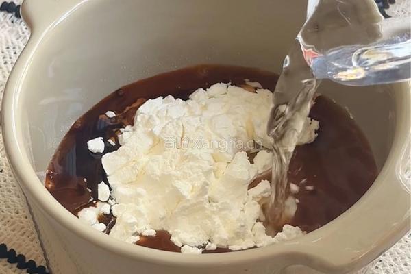 番茄肉酱面的做法图解1