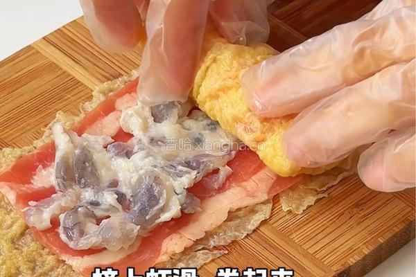 番茄肥牛虾滑响铃卷的做法图解1