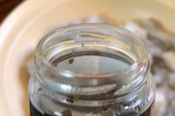 黑松露虾滑肥牛粉丝煲的做法图解1