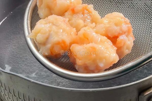 虾滑时蔬菌菇汤的做法图解1