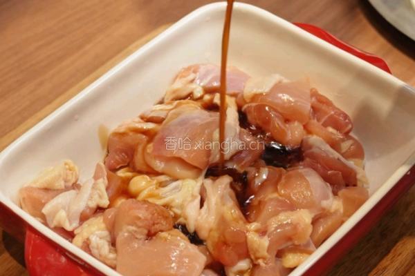 黑松露滑蛋鸡腿饭的做法图解1