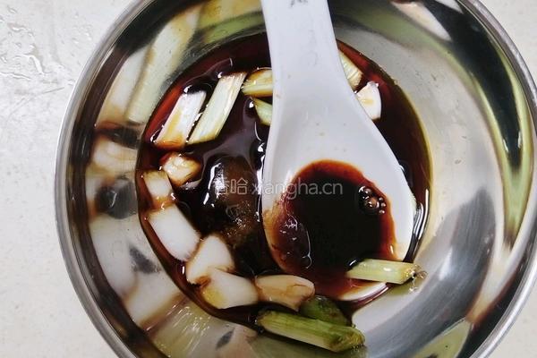 葱烧豆腐的做法图解2