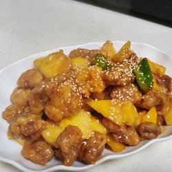 菠萝咕噜肉的做法[图]