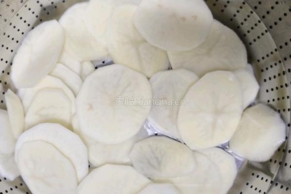 干锅土豆的做法图解1