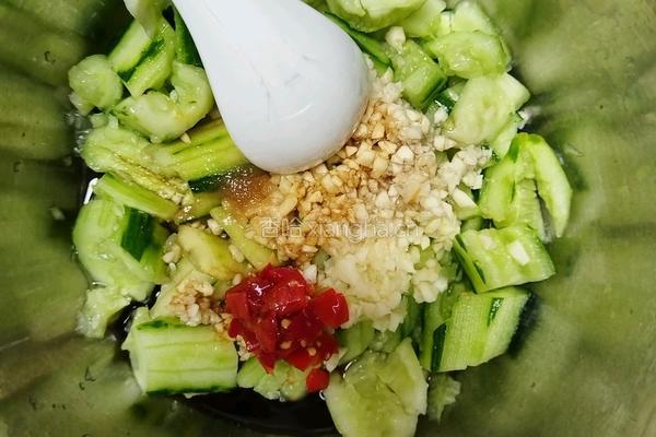 拍黄瓜的做法图解6
