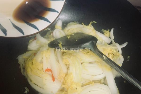 锅边醋香娃娃菜的做法图解4
