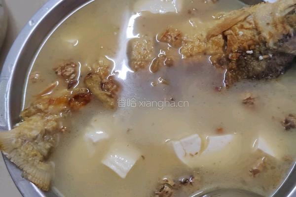 鲮鱼豆腐汤的做法图解4