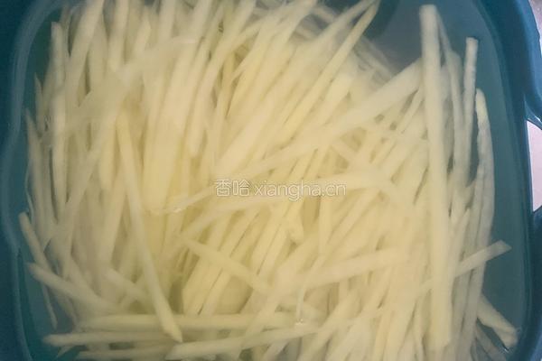 炒酸辣土豆丝的做法图解4