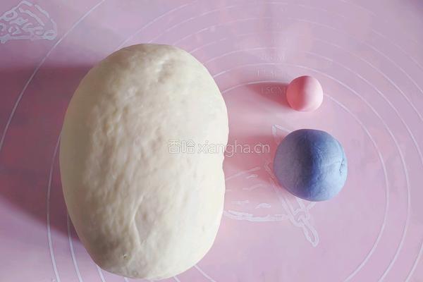 玉桂狗豆沙包的做法图解1
