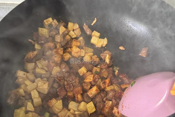孜然土豆牛肉粒的做法图解6