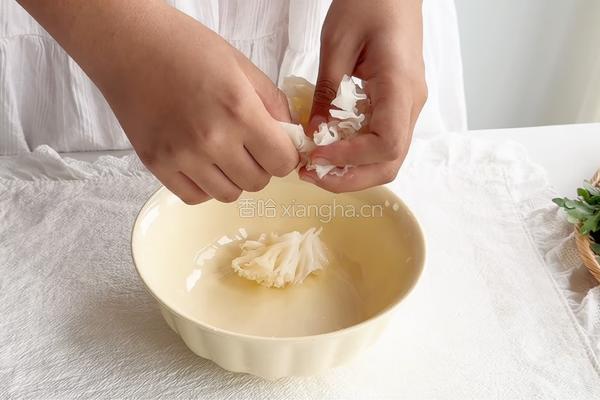 黑松露加拿大北极虾沙拉的做法图解1