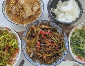 吃午饭[图]