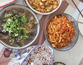 吃午饭[图]