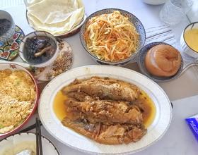 吃午饭[图]