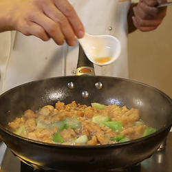 丝瓜小酥肉的做法[图]