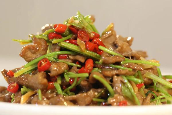 小炒牛肉
